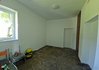 Dom - bývalá obecná škola na myjavských kopaniciach - 13