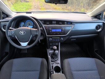 Toyota Auris Touring Sports 1.3 G - 13