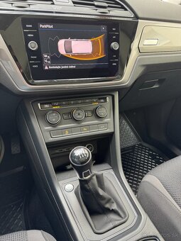 VOLKSWAGEN TOURAN, 1,5 TSI, BENZÍN, MANUÁL, 6/2019 - 13