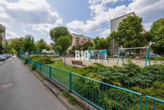 Kompletne zrekonštruovaný 4-izbový byt na Martinčekovej ulic - 13