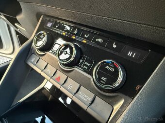 Škoda Karoq benzín Virtual cocpit - 13