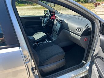 Ford focus combi 1,6 tdci - 13