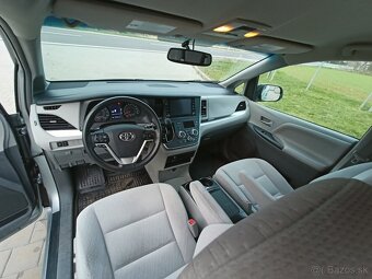 TOYOTA PREVIA/SIENNA LE 3,5 V6 2016 8 MÍST TOP STAV - 13