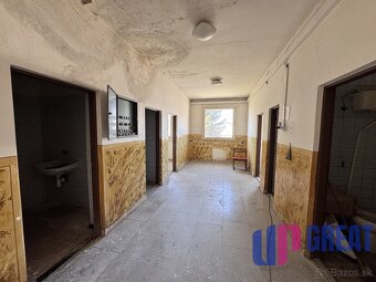 Na predaj budova s veľkým pozemkom–priemyselná zóna,Gbely - 13
