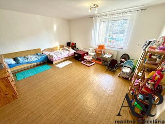 7 IZBOVÝ RODINNÝ DOM, POZEMOK 2717M2, PRIETRŽ, okr. SENICA - 13