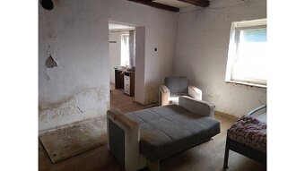 Na predaj starší rodinný dom s veľkou záhradou - 13