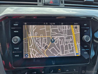 Volkswagen Passat Variant 2.0 TDI EVO Business DSG, 1.majite - 13