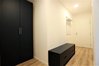 NOVINKA  I  MODERNÝ 2i.BYT S LOGGIOU a S PARKOVANÍM  / BA I. - 13