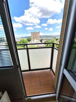 Sever, Hlinkova 12 , 2 izb byt, 54 m2, výťah, balkón, 7/12p. - 13