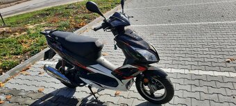 Adamoto Starfighter 125 - 13