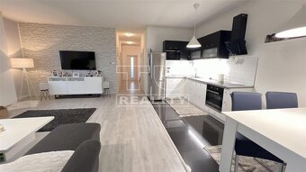 Útulný, moderný 3 izbový byt 96m2 s parkovaním 38m2,... - 13