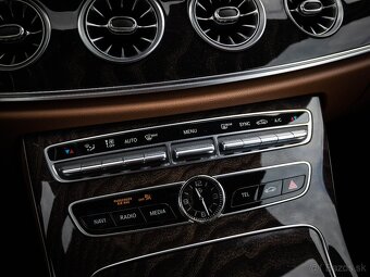 Mercedes-Benz E trieda Kabriolet 300D, 180 kw - 13