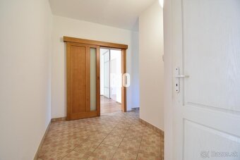 Priestranný 4 izbový byt na dobrej adrese - 13