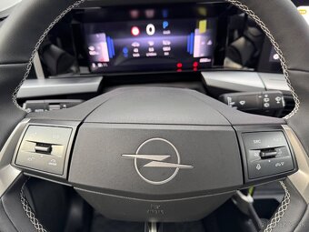 PREDÁM OPEL FRONTERA Edition MHeV 48V 1,2i TURBO eDCT6 - 13