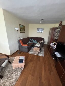 Trojpodlažný rodinný dom v kúpeľnom meste Dudinciach - 13