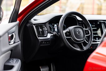 Volvo V60 T6 R-Design - Pohon všetkých kolies - 13