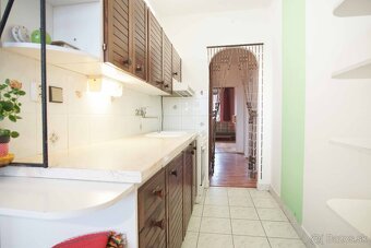 Veľký 3-izbový byt s balkónom blízko stanice, Nové Zámky – 8 - 13
