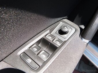 Volkswagen Touran 2.0 TDI Comfortline - 13