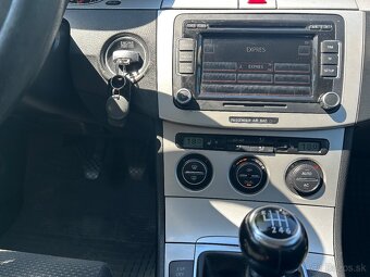 VW Passat 2.0TDi, 2009 - 13
