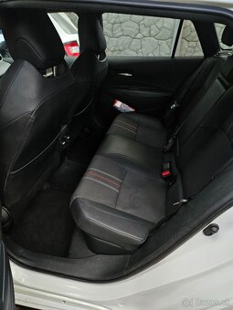 Toyota Corolla GR 2022 1.8 Hybrid CVT - 13