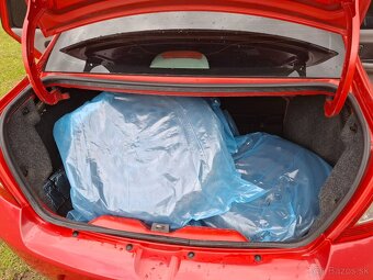 Renault Thalia 1.2 16V (2009) – lacné, spoľahlivé a úsporné - 13