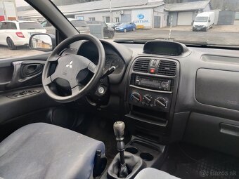 Mitsubishi Space Star - 13