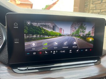 Škoda Octavia Combi 2.0 TDI Scout 4x4 DSG - 13