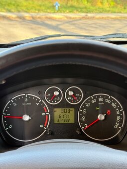 Predám Ford Transit Connect 1.8tdci 66kw - 13