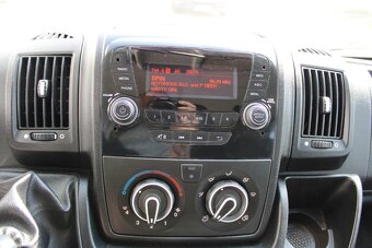 Peugeot Boxer, 2,2 HDI 7Míst nosič kontejneru - 13