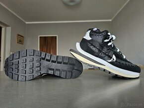 Nike x sacai x Jean Paul Gaultier Vaporwaffle - 13