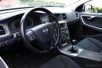 Volvo V60 2.0 D4 Kinetic - 13