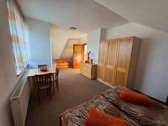 Predám dom s bazénom - 13