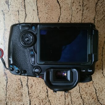 Predám profesionálnu Canon fototechniku - 13