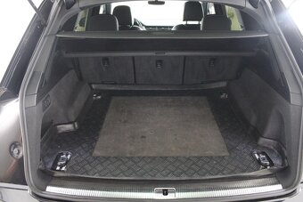 Audi SQ7 4.0TDI V8 320kW AT8 Quattro - 13