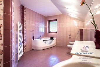 Rodinný dom s bazénom, relax zónou neďaleko Šíravy - 13