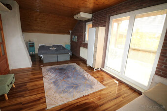 PREDAJ RODINNÝ DOM S BAZÉNOM A PRIESTOROM NA PODNIKANIE - 13