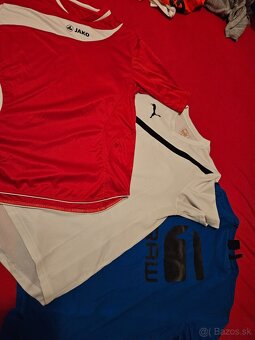 Predám  hračky a tričká - 13