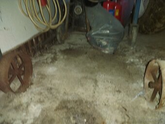 Predám kužeľová štiepačka na drevo 5,5 KW - 13