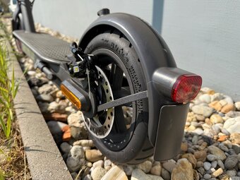 Elektrická kolobežka Xiaomi Mi Scooter Pro 2 | TOP stav - 13