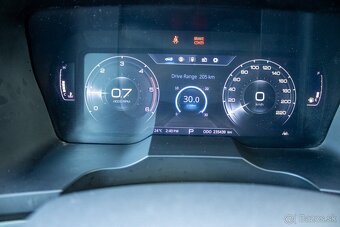 SsangYong Korando 1.6 e-XDI 136k AWD A/T, 100kW, A6, 5d - 13