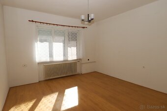 4 izbový rodinný dom s garážou v obľúbenej lokalite "západ - 13