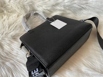 Karl Lagerfeld Paris Maybelle kabelka - 13