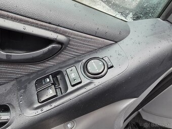 Hyundai H-1 2.5 CRDi - 13