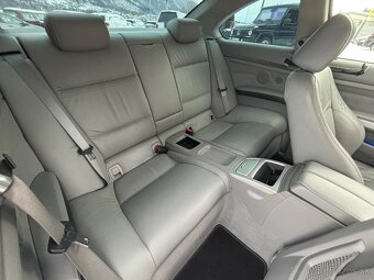 BMW Rad 3 Coupé 330 xd A/T - 13