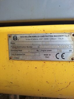 New Holland E305 - 13