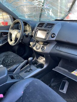 Predám Toyota RAV4 - 13