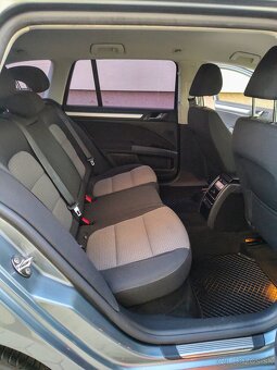 Škoda Superb Combi 2.0tdi - 13