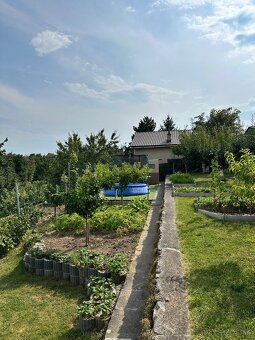 Krásna a upravená Záhradka Holíč - 13