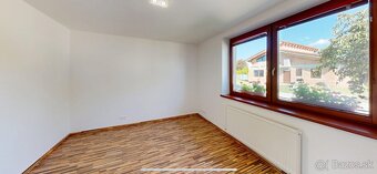 Predám rodinny dom v Miloslavove s bazénom v Alzbetin dvor… - 13