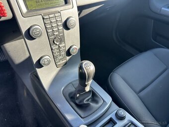 Volvo V50 D2 - 13